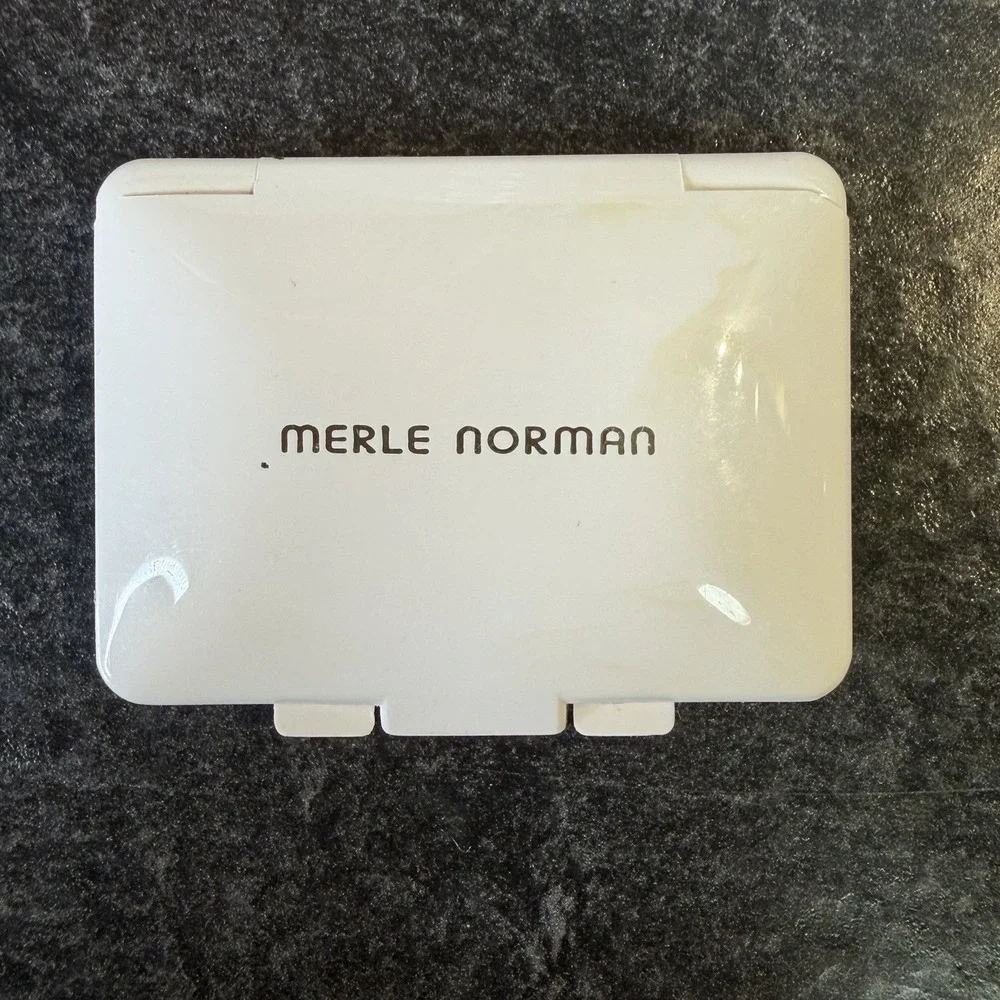 NEW Merle Norman Ultra Powder Foundation ULTRA BISQUE Sample Size Compact .10 oz